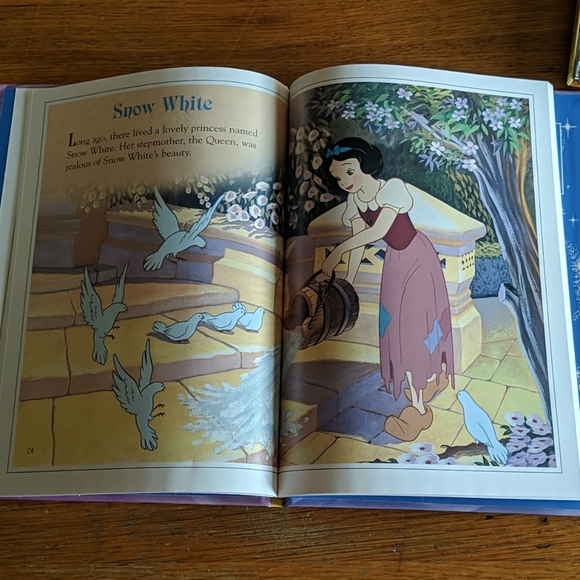 Disney Princess Read Aloud Storybook - Picture 5 of 6